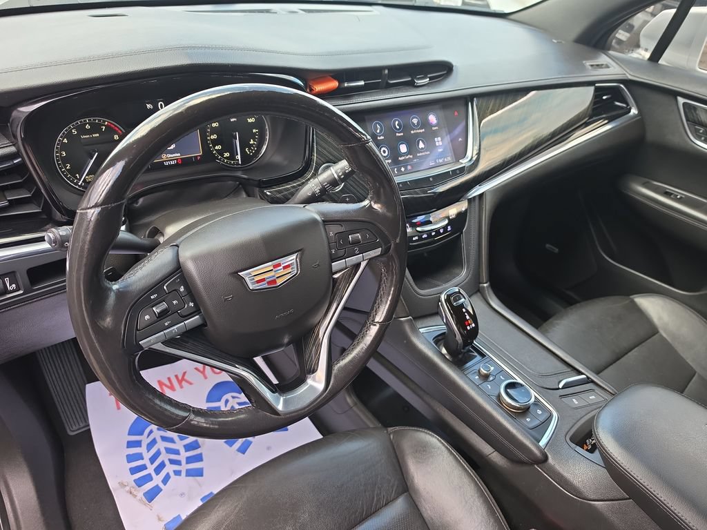 Used 2020 Cadillac XT6 Premium Luxury FWD image 13