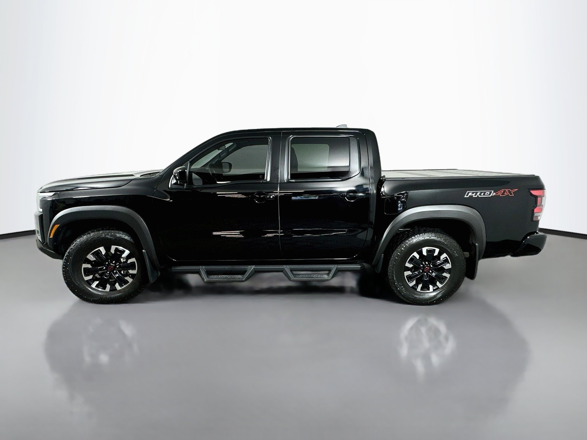Used 2022 Nissan Frontier PRO-4X AWD/4WD image 4