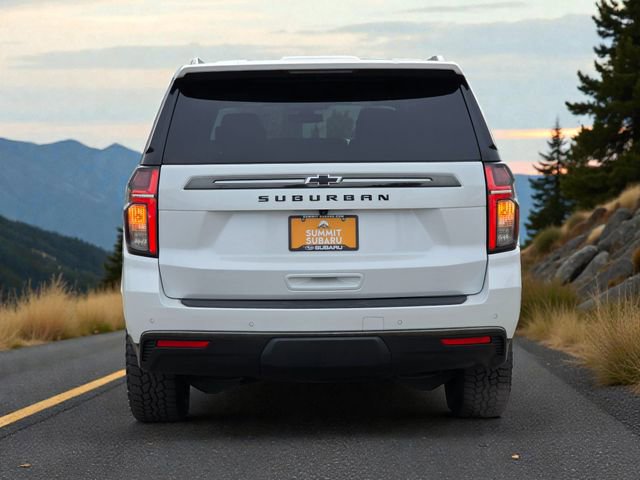 Used 2022 Chevrolet Suburban Z71 w/ Luxury Package AWD/4WD image 6