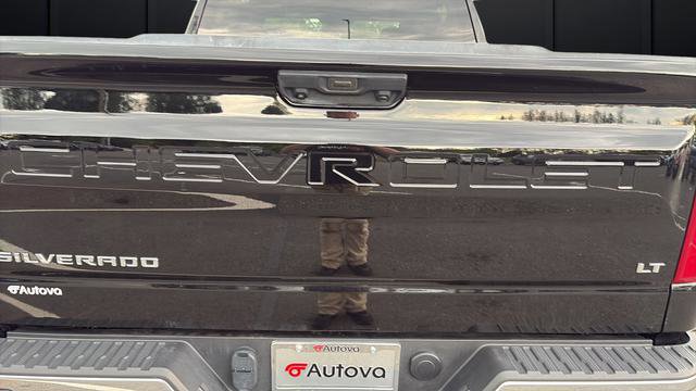 Used 2025 Chevrolet Silverado 1500 LT AWD/4WD image 12
