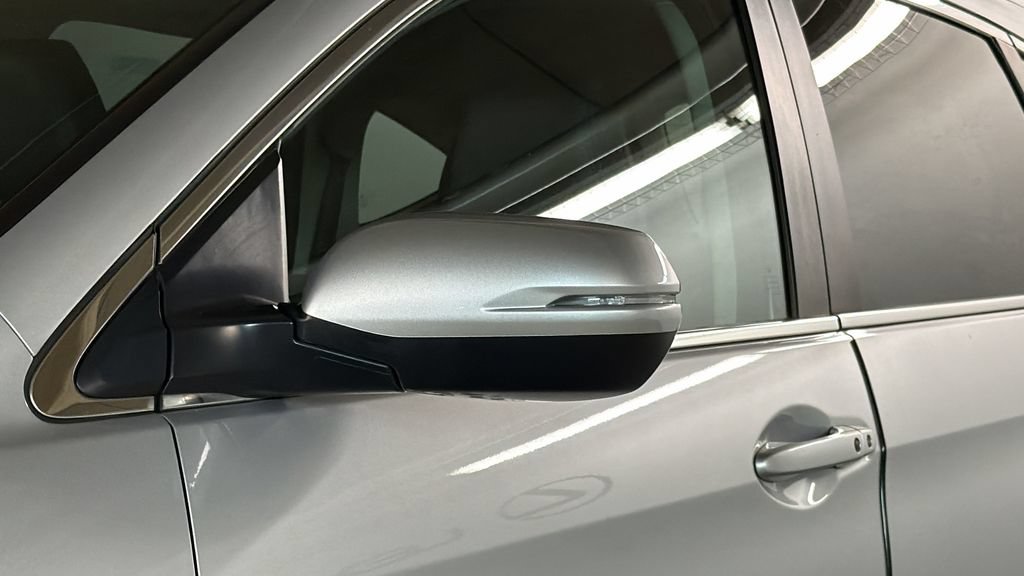 Used 2016 Honda CR-V Touring image 5