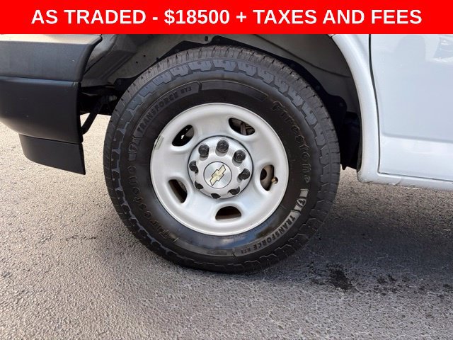 Used 2023 Chevrolet Express 2500 w/ Driver Convenience Package RWD image 9