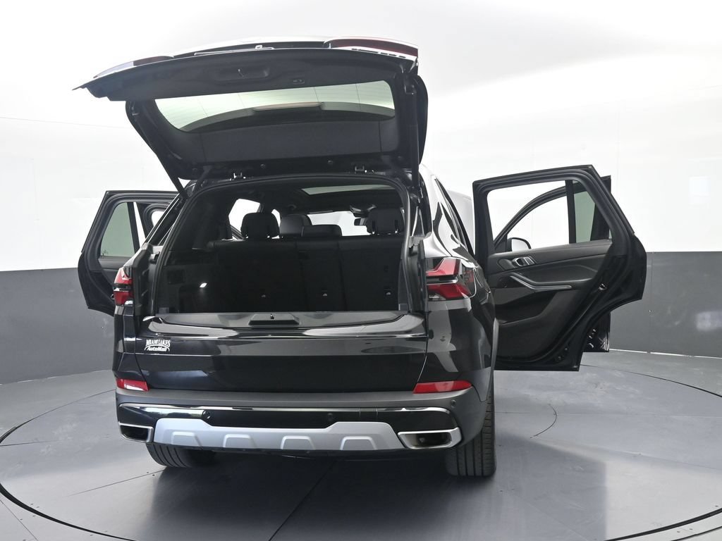 Used 2025 BMW X5 xDrive50e AWD/4WD image 80