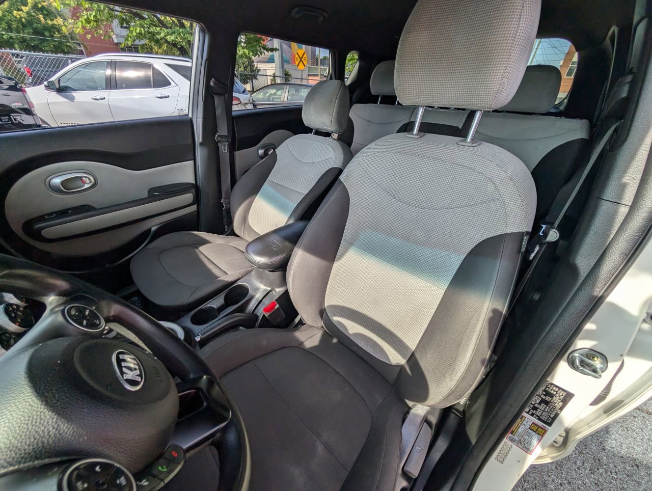 Used 2016 Kia Soul image 16