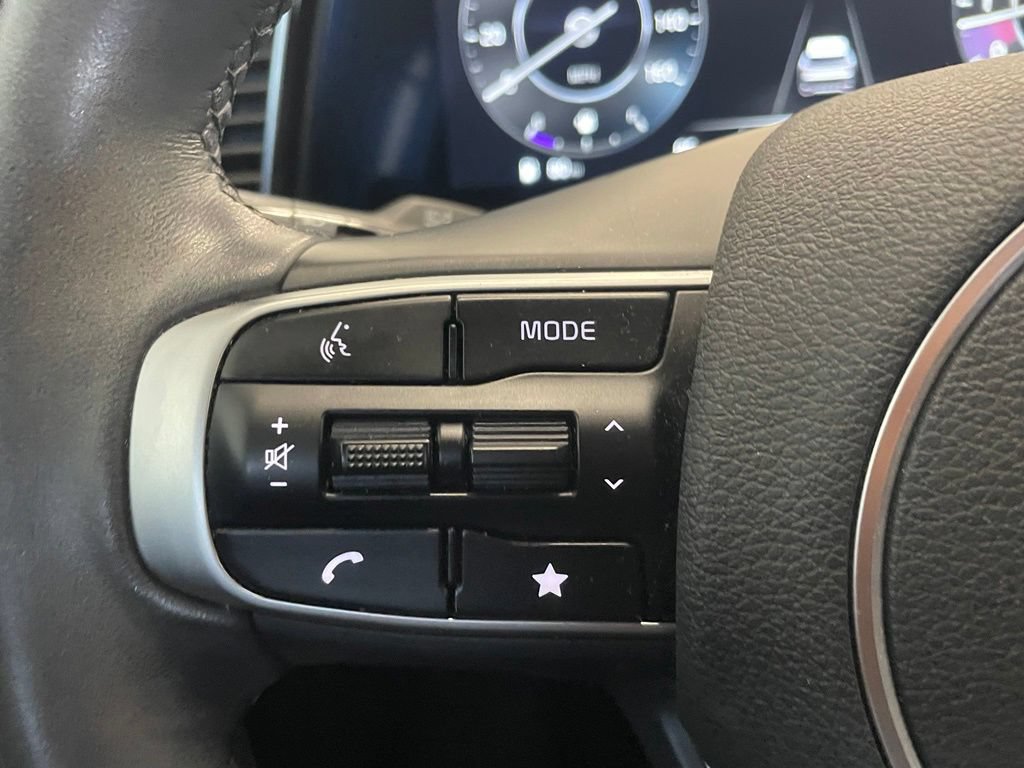 Used 2025 Kia Sportage SX FWD image 13
