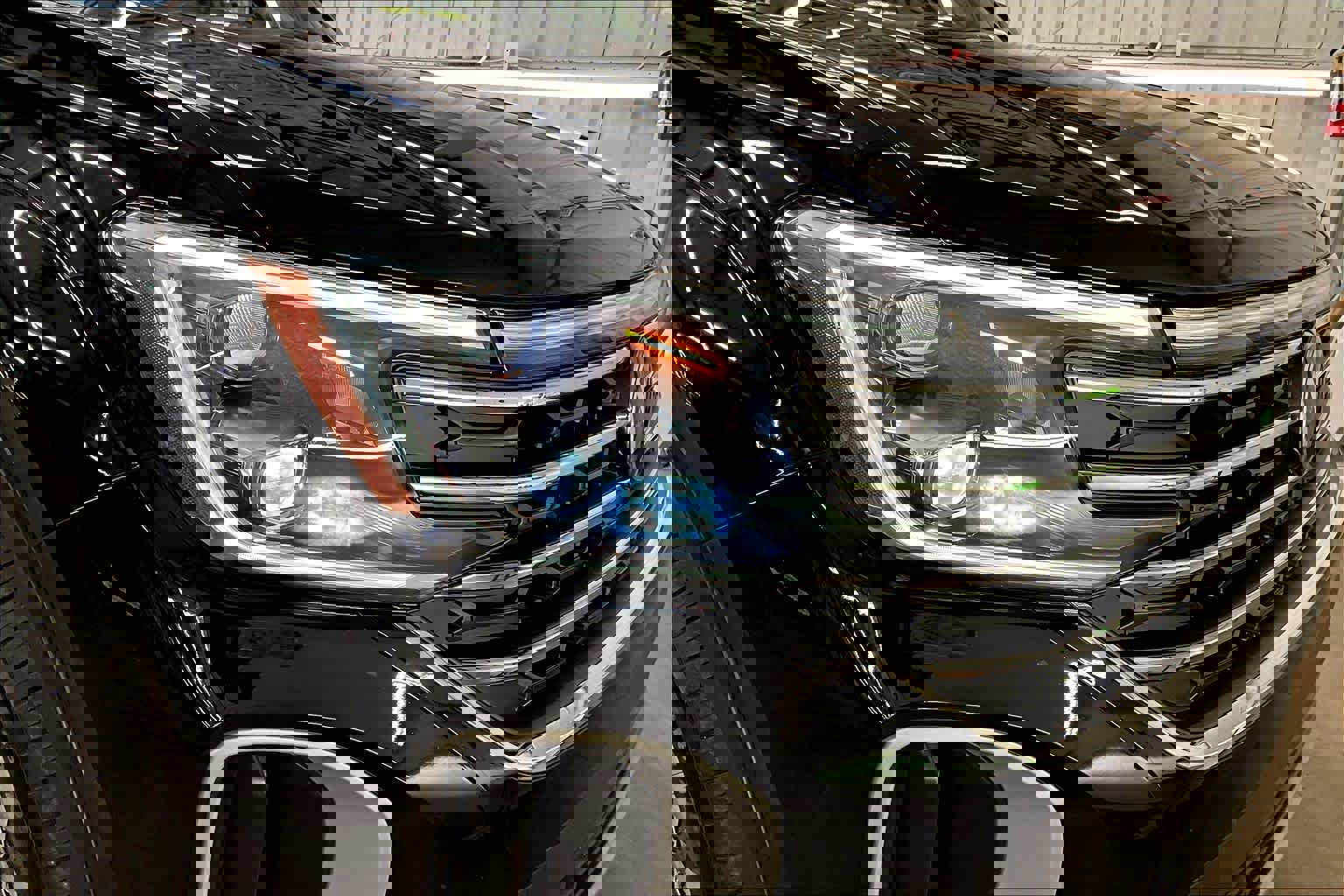 Used 2025 Volkswagen Atlas SE image 30