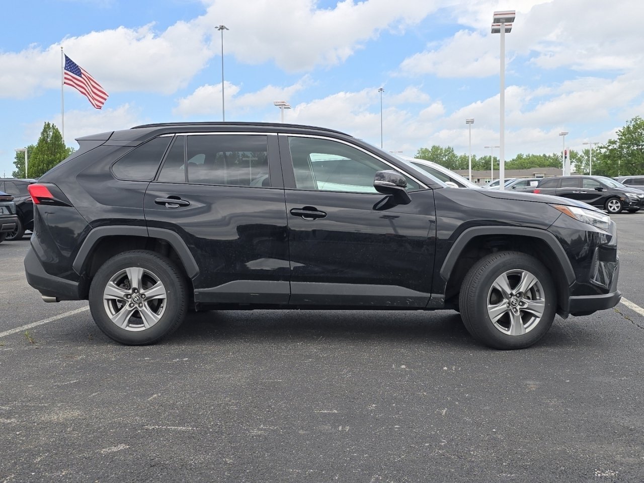 Certified 2024 Toyota RAV4 XLE w/ Convenience Package AWD/4WD image 4