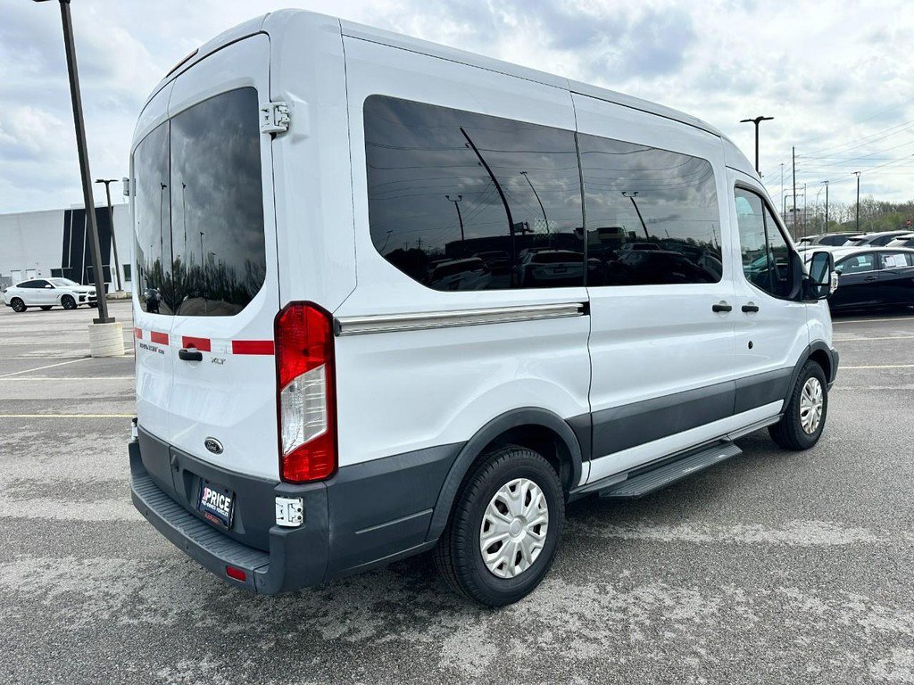Used 2015 Ford Transit 150 XLT image 6