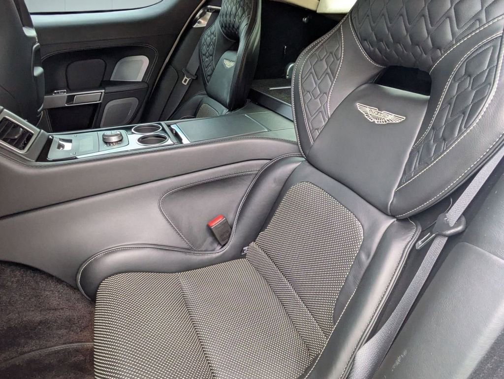 Used 2015 Aston Martin Rapide S image 28