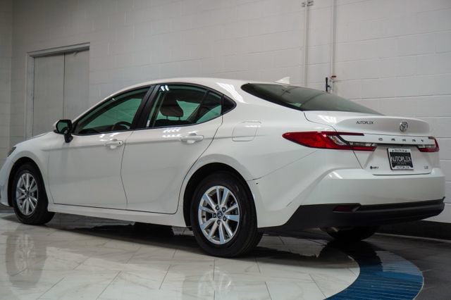 Used 2025 Toyota Camry LE FWD image 28