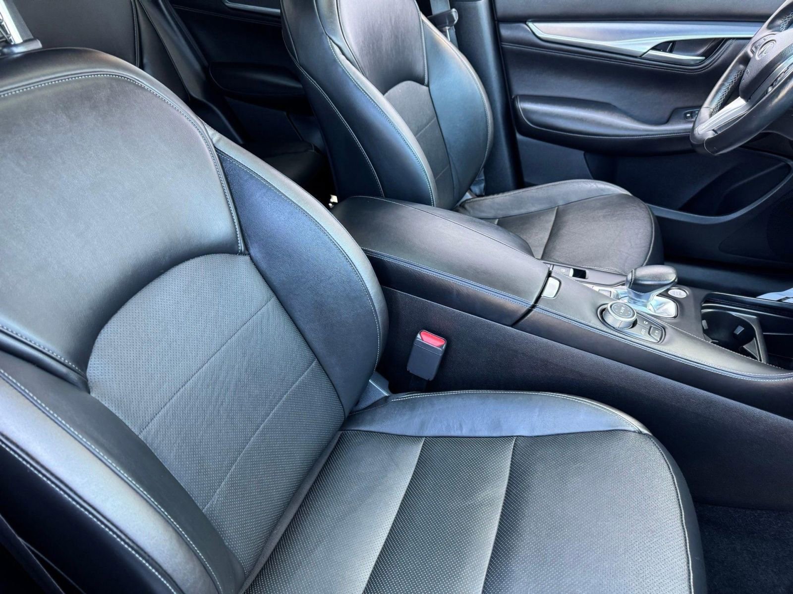 Used 2023 INFINITI QX55 Luxe image 17