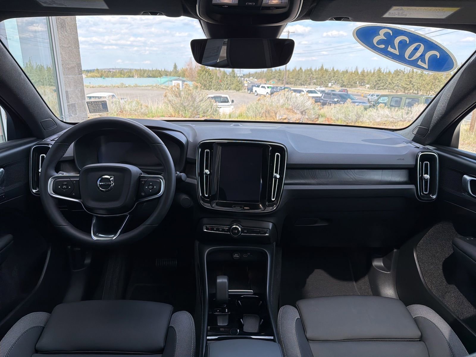 Used 2023 Volvo C40 Recharge Core w/ Climate Package AWD/4WD image 10