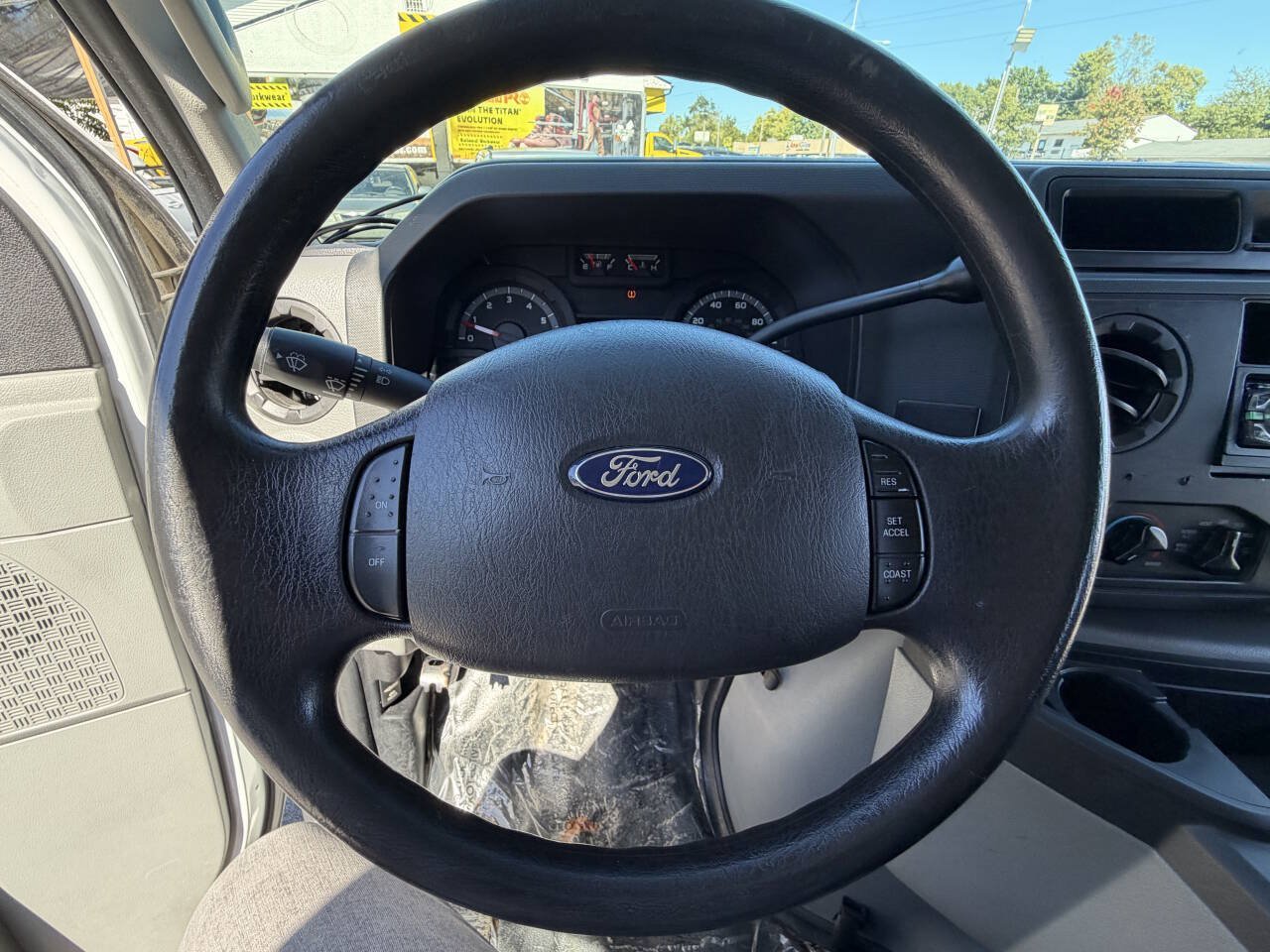 Used 2013 Ford E-150 and Econoline 150 w/ PWR Group RWD image 9