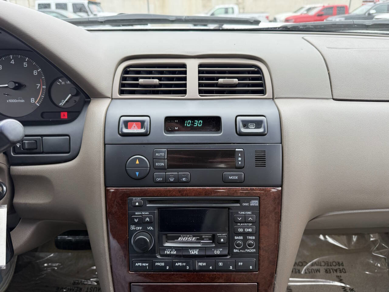 Used 1997 Nissan Maxima GLE image 16