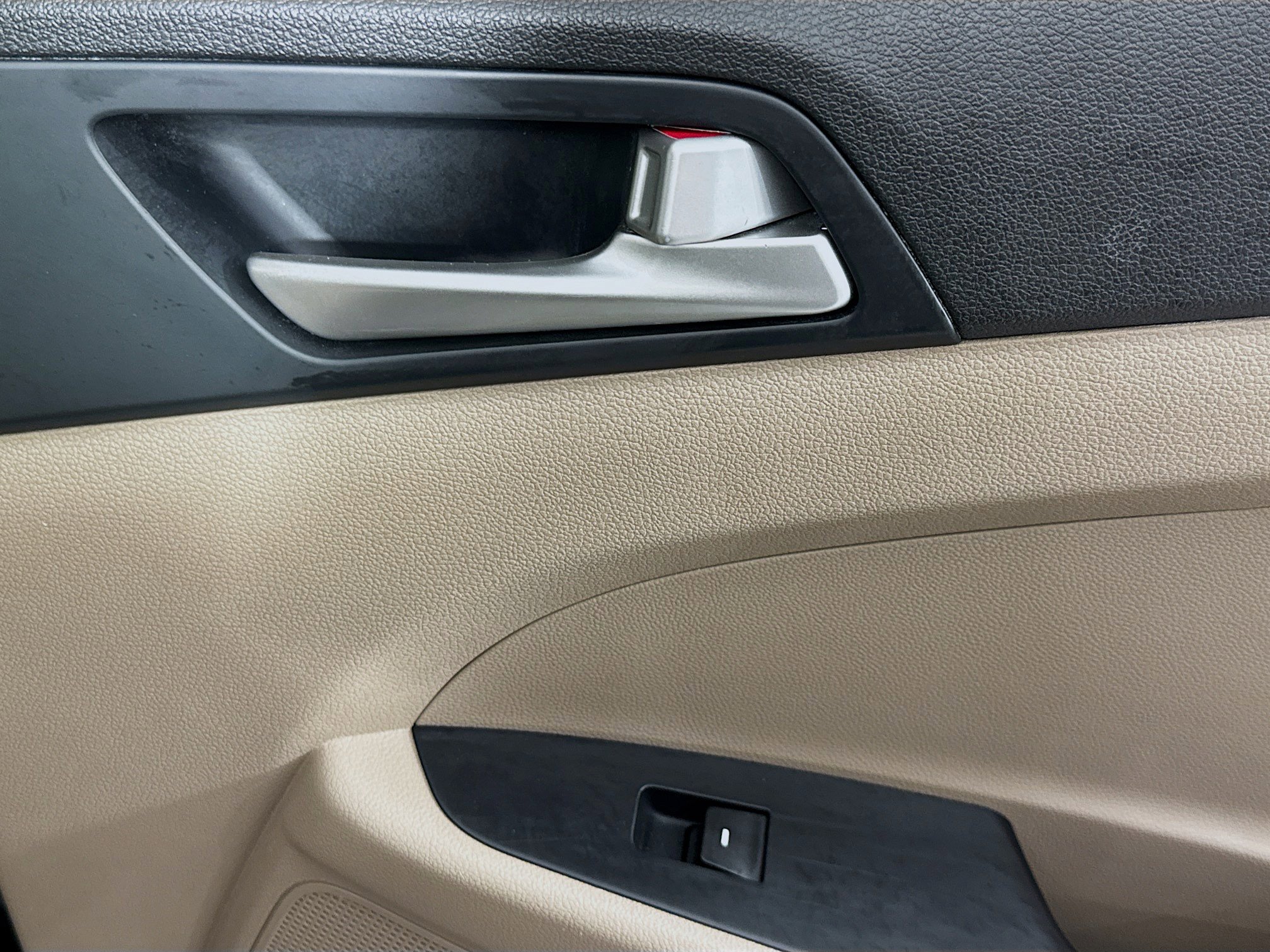 Used 2020 Hyundai Tucson Value w/ Cargo Package image 30