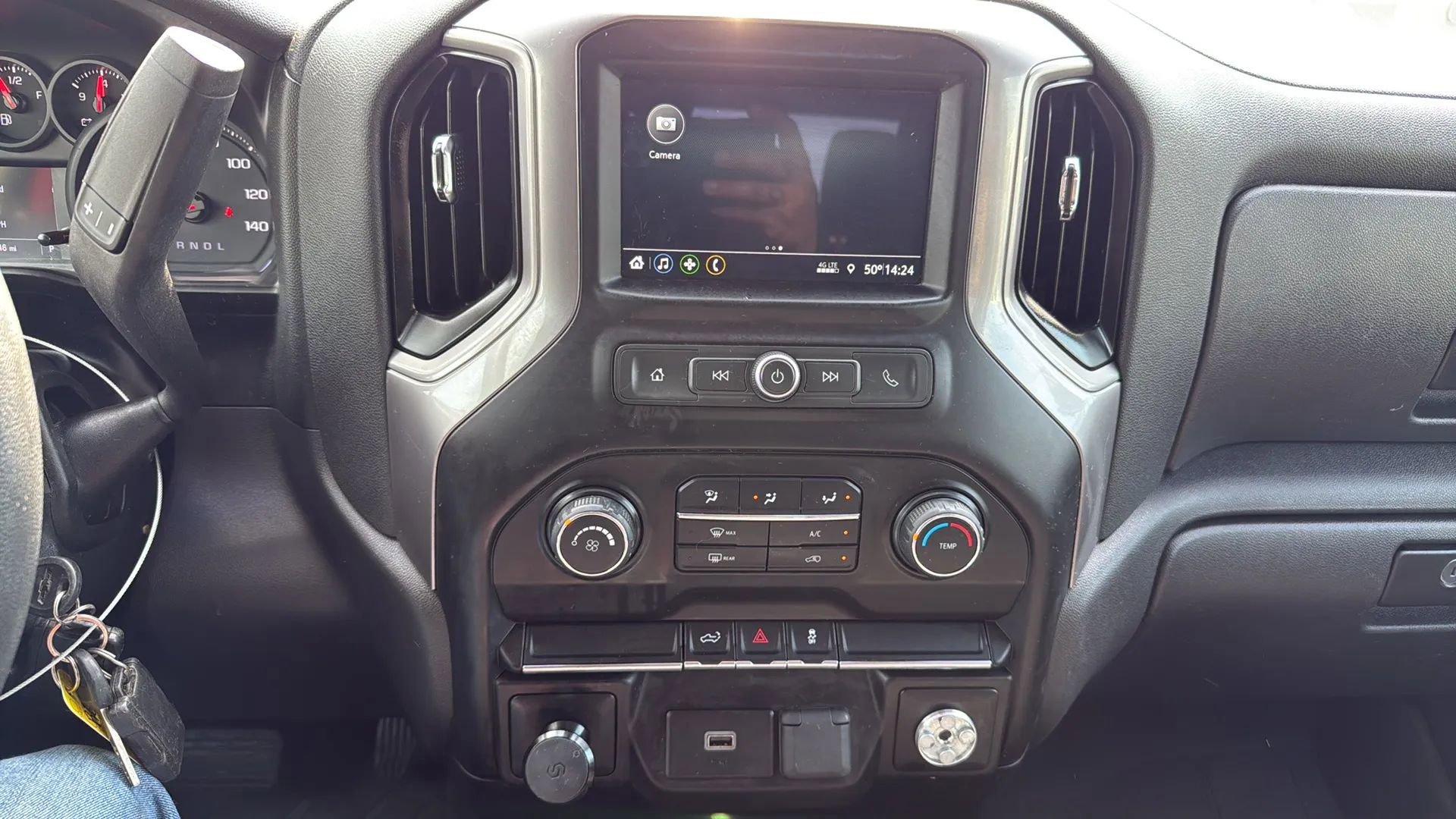 Used 2019 Chevrolet Silverado 1500 Custom w/ Custom Value Package AWD/4WD image 16