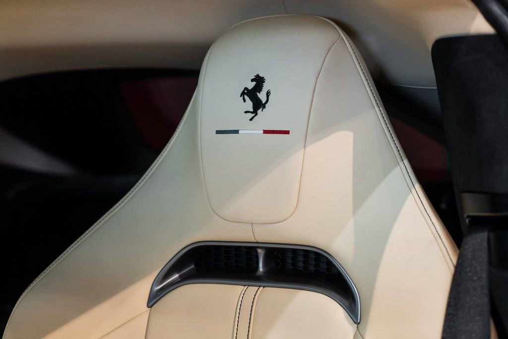 Certified 2025 Ferrari 12Cilindri RWD image 6