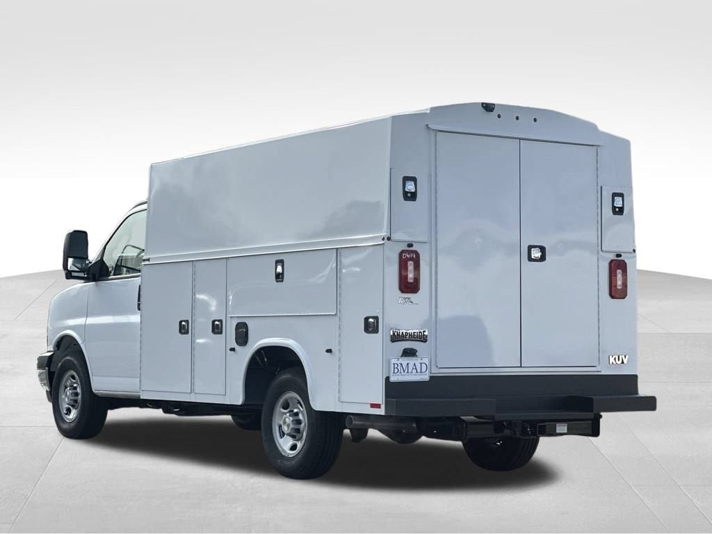 New 2026 Chevrolet Express 3500 w/ Power Convenience Package RWD image 8