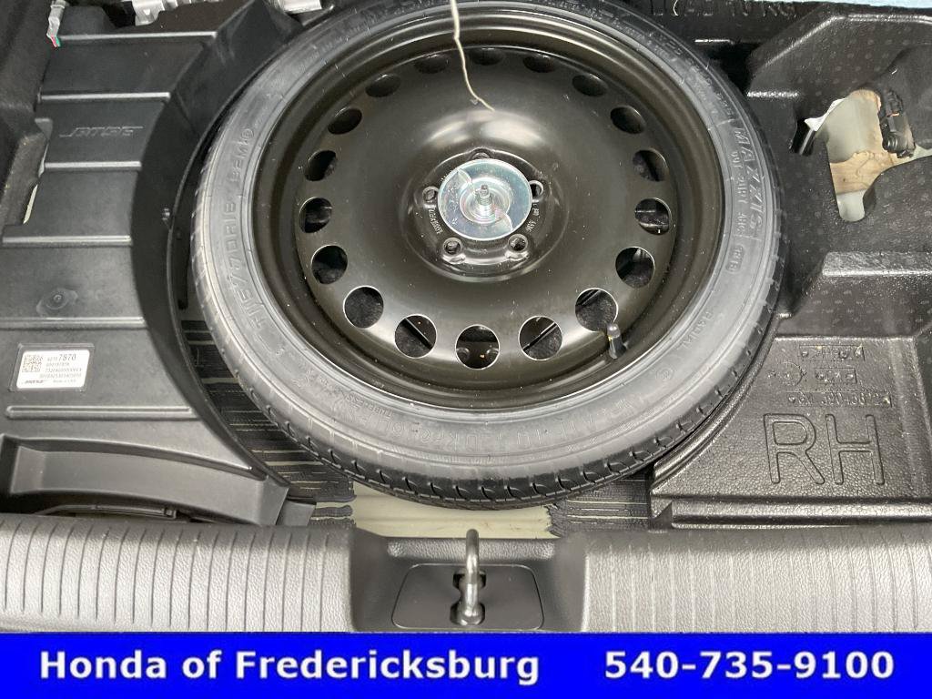 Used 2019 Chevrolet Cruze Diesel w/ Sun And Sound Package FWD image 20