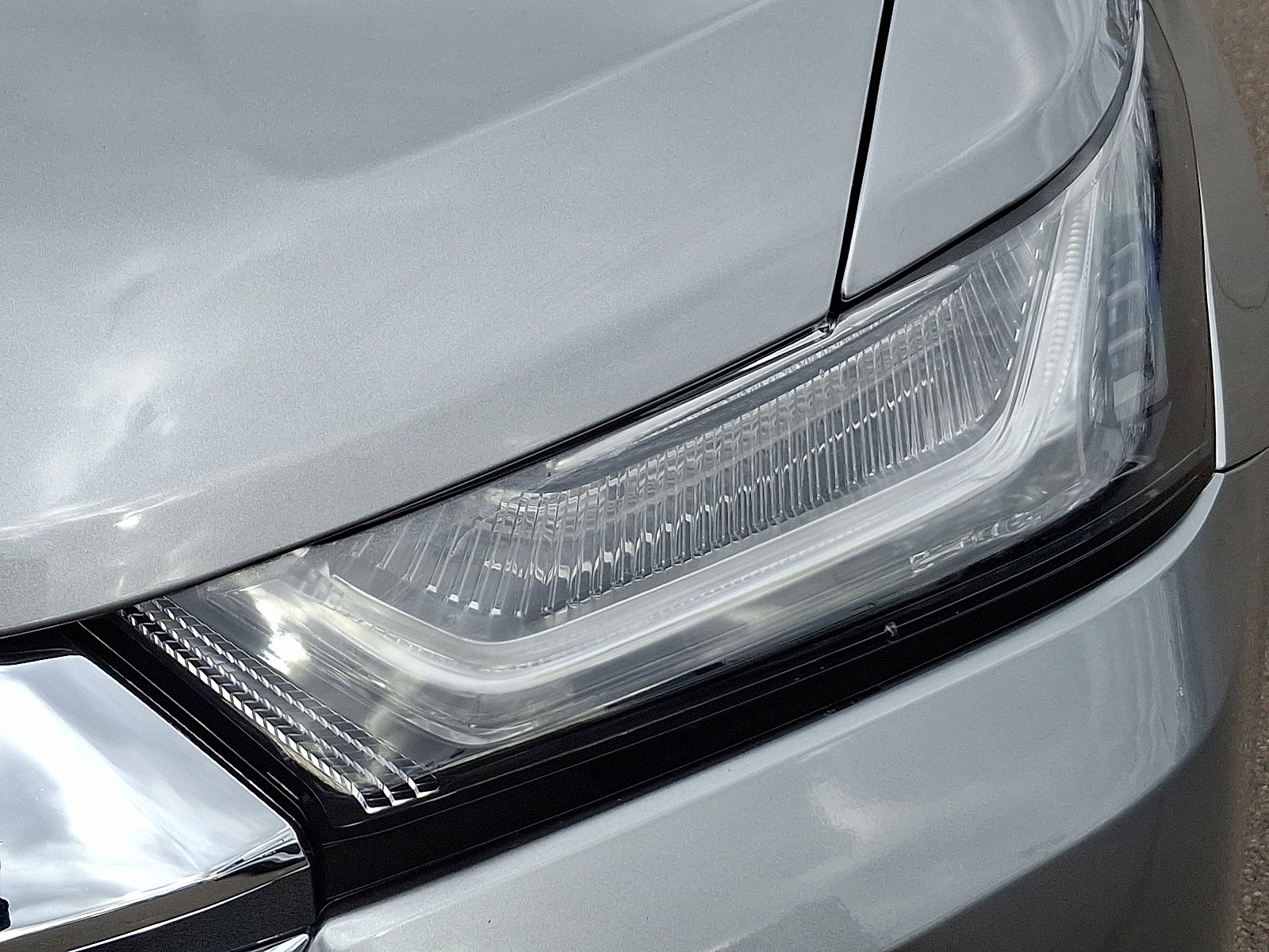 Used 2024 Chevrolet Traverse LS w/ Safety Package image 9