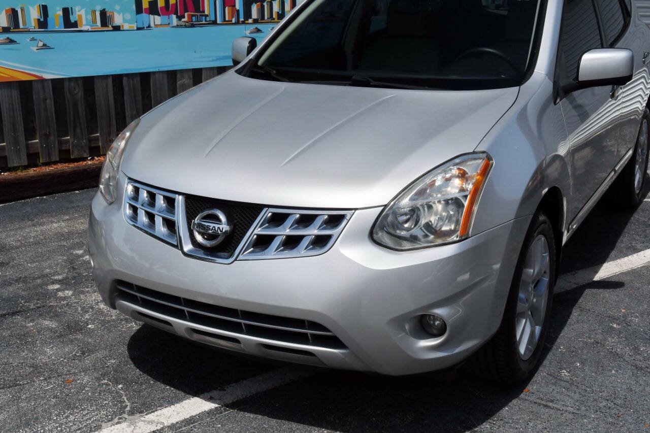 Used 2013 Nissan Rogue SL FWD image 4