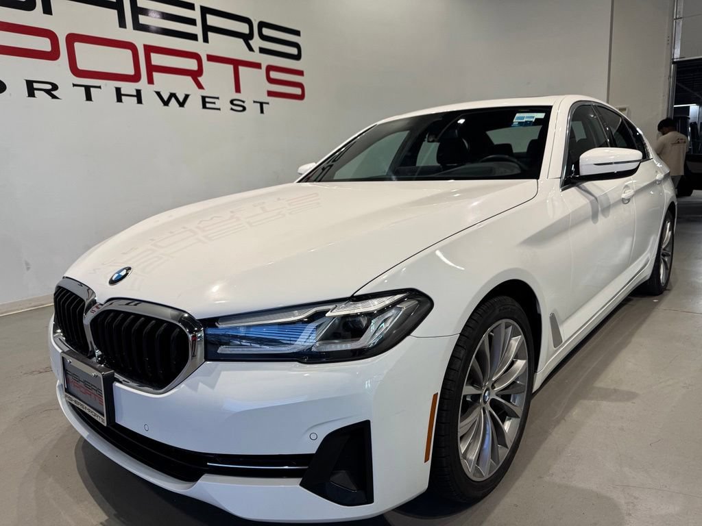 Used 2023 BMW 530i xDrive w/ Premium Package AWD/4WD image 2