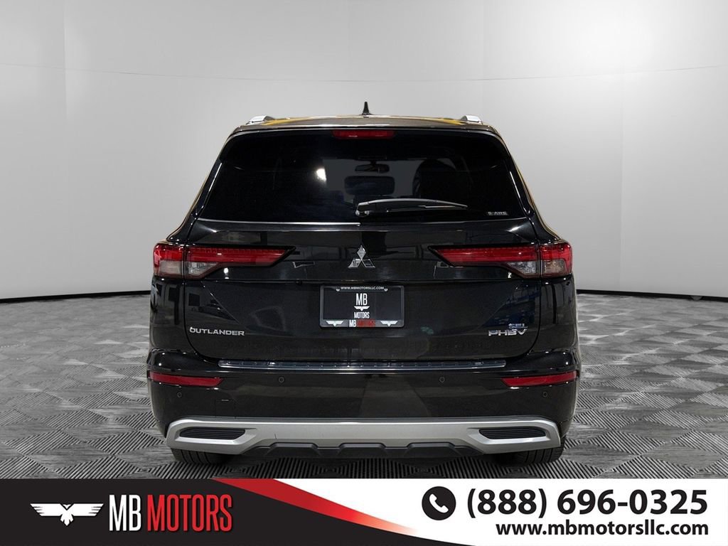 Used 2023 Mitsubishi Outlander SEL image 4