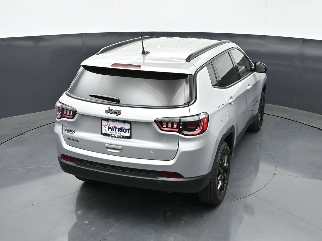 New 2026 Jeep Compass Latitude AWD/4WD image 35