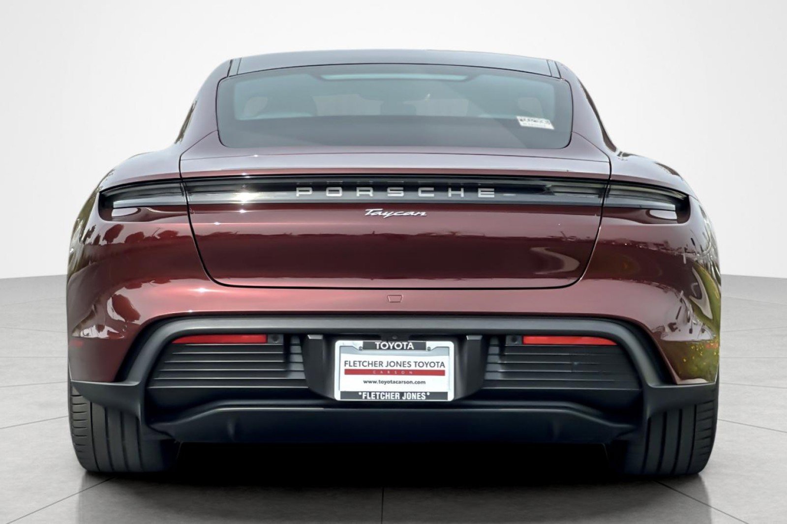 Used 2023 Porsche Taycan w/ Premium Package image 4
