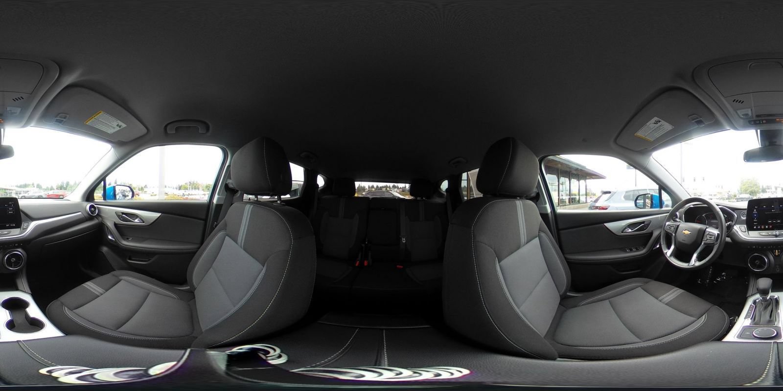 Used 2025 Chevrolet Blazer LT FWD image 42