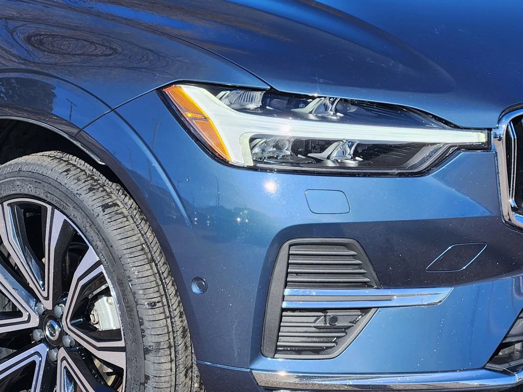 Used 2023 Volvo XC60 B5 Ultimate w/ Climate Package image 27