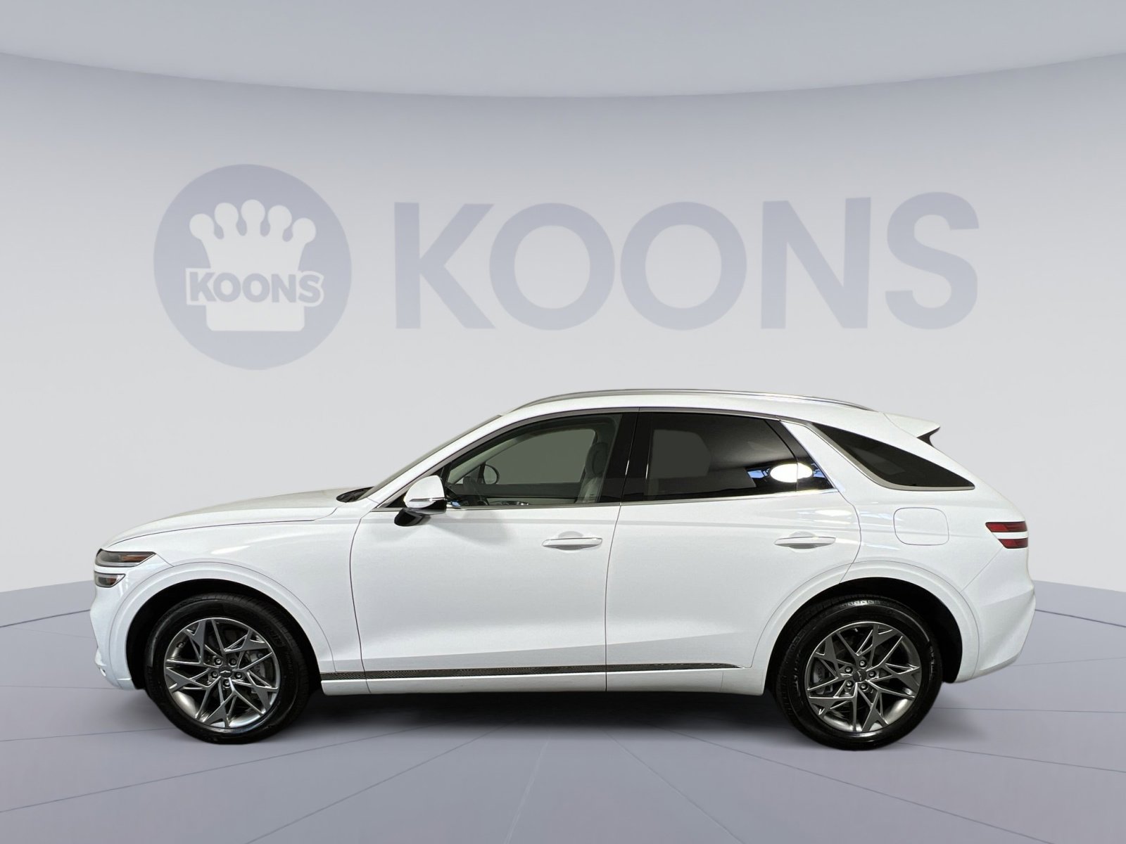 Used 2024 Genesis GV70 2.5T w/ Cargo Package AWD/4WD image 7