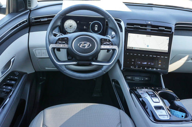 Used 2024 Hyundai Tucson Limited FWD image 17