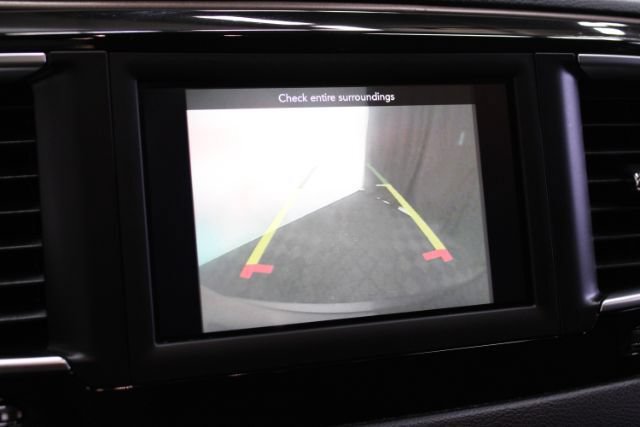 Used 2019 Chrysler Pacifica Touring-L FWD image 21