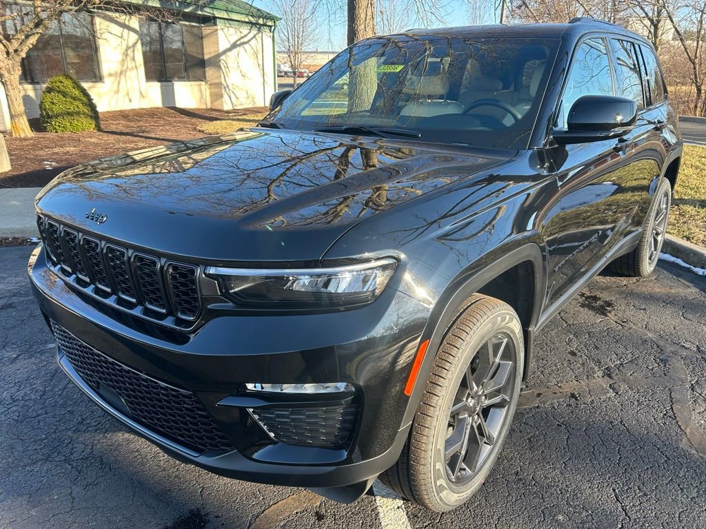 New 2025 Jeep Grand Cherokee Limited image 25