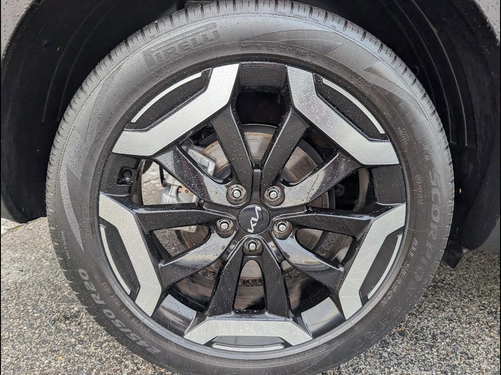 Used 2023 Kia Telluride EX w/ EX Captain's Chair Package image 25