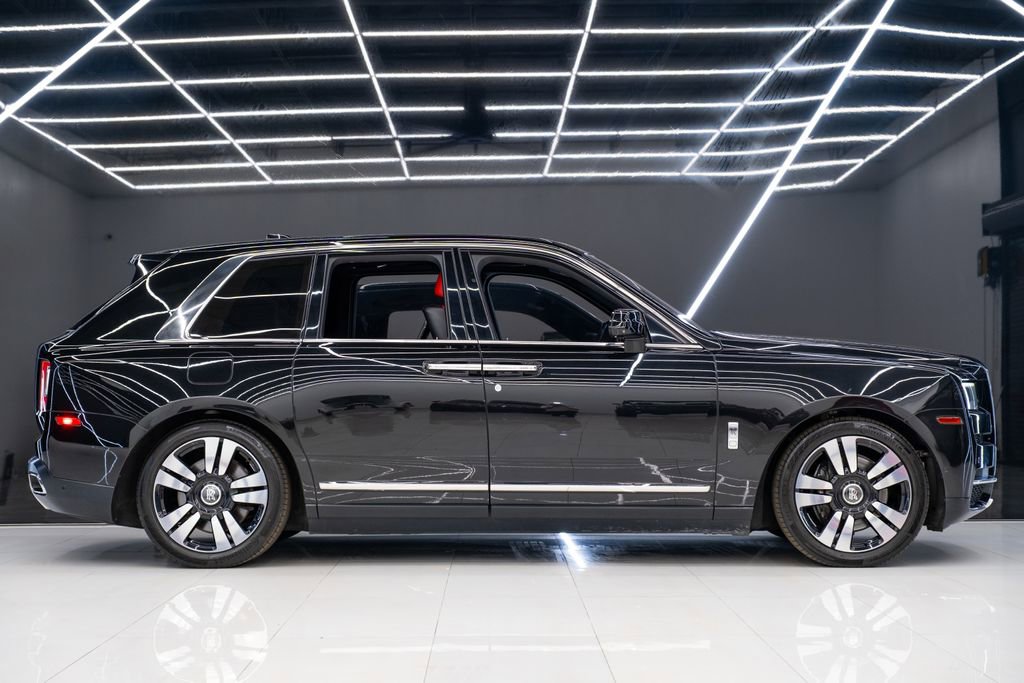 Used 2019 Rolls-Royce Cullinan AWD/4WD image 5