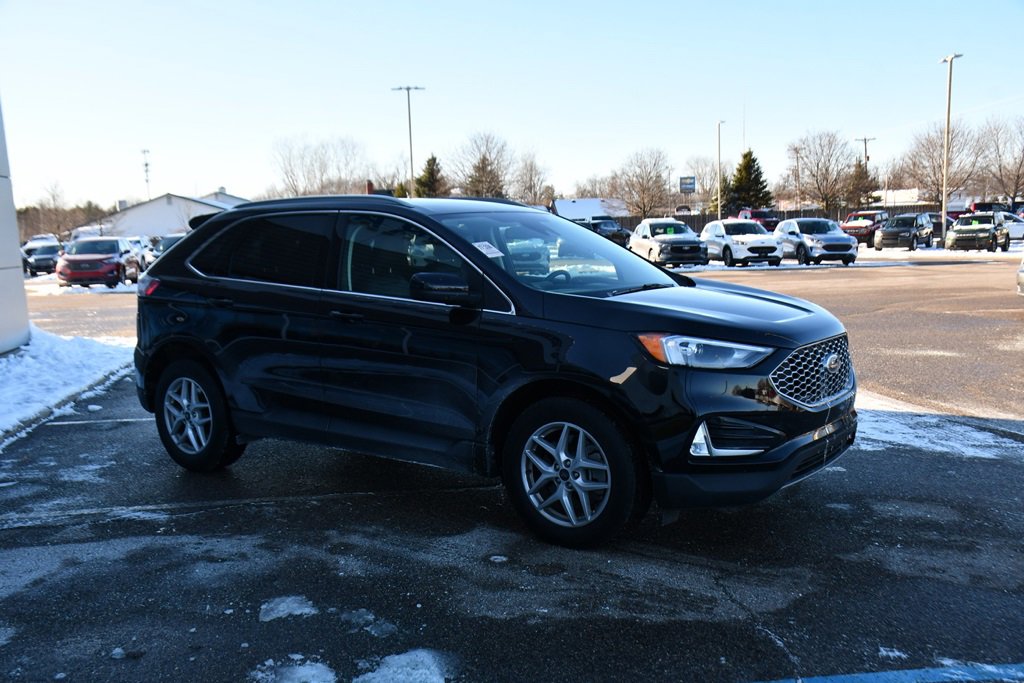 Used 2024 Ford Edge SEL w/ Convenience Package image 8