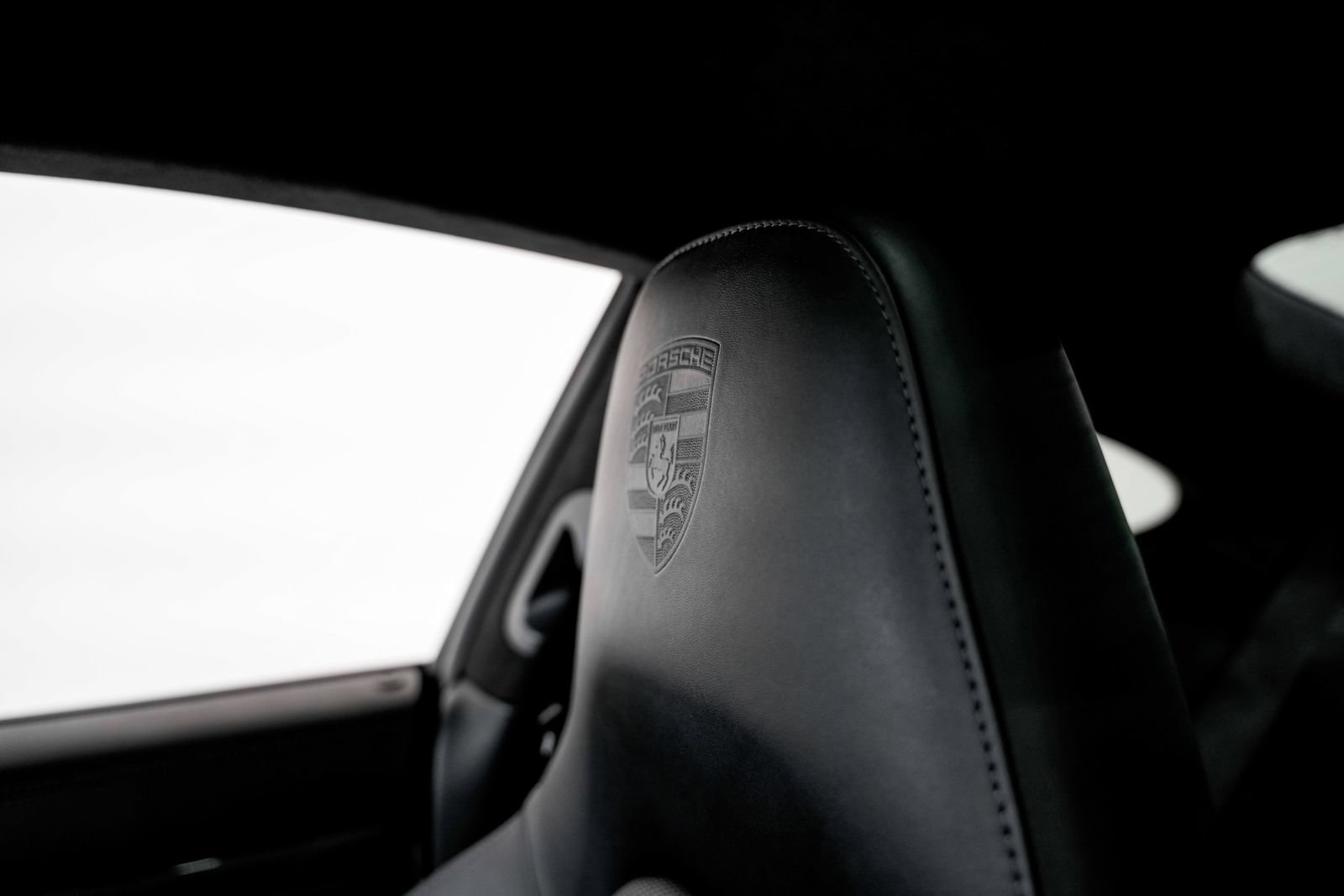 Used 2018 Porsche 911 Turbo S AWD/4WD image 19