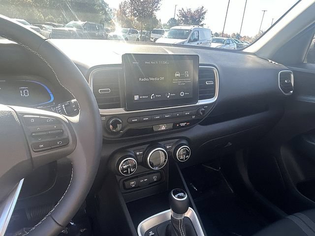 Certified 2026 Hyundai Venue SEL FWD image 33