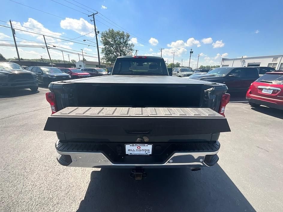 Used 2025 Chevrolet Silverado 2500 LT AWD/4WD image 7