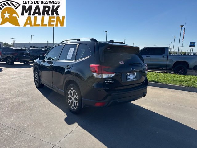 Used 2019 Subaru Forester Premium AWD/4WD image 4