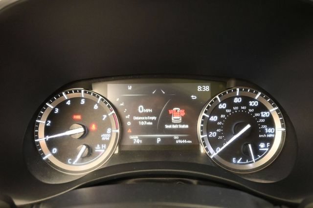 Used 2022 Toyota Highlander XLE AWD/4WD image 21