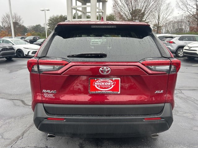 Used 2020 Toyota RAV4 XLE image 6