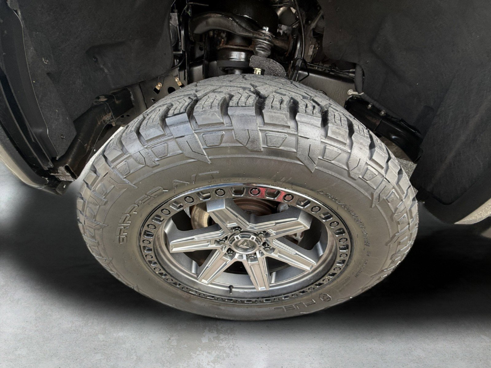 Used 2019 Ford F150 Lariat image 12