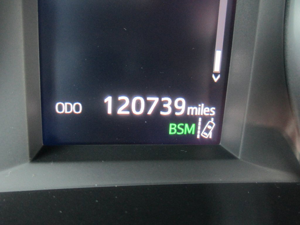 Used 2018 Toyota Highlander XLE image 26