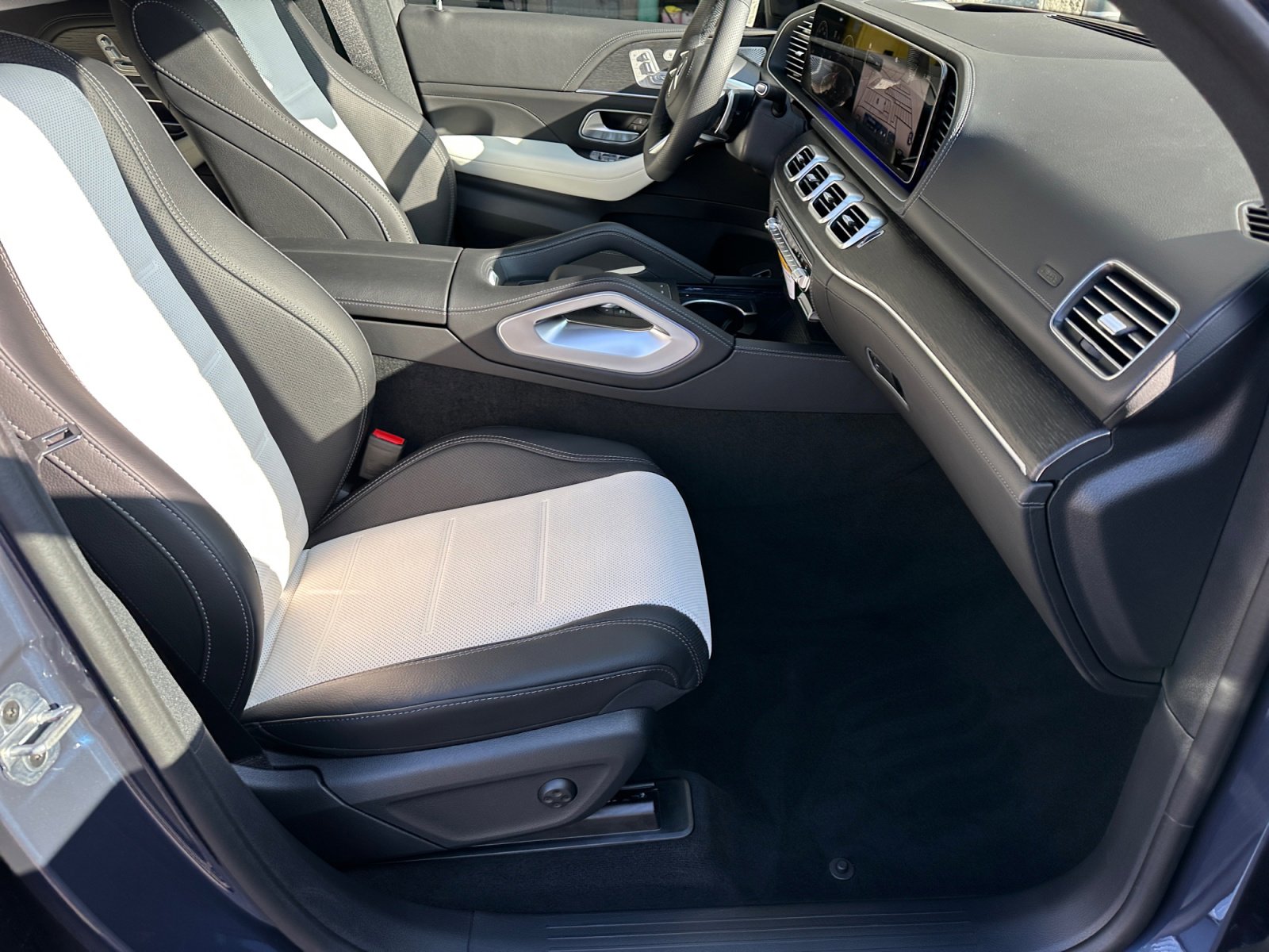 New 2026 Mercedes-Benz GLE 450 4MATIC image 33