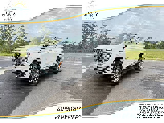 Used 2025 GMC Yukon Denali RWD image 1