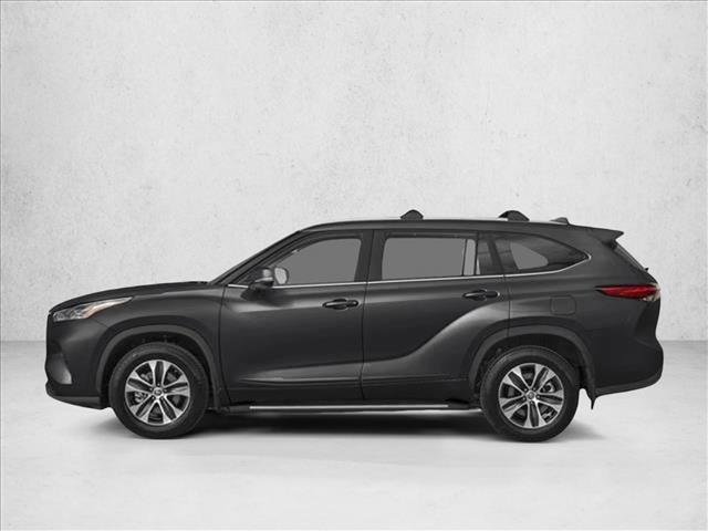 New 2026 Toyota Highlander XLE image 3