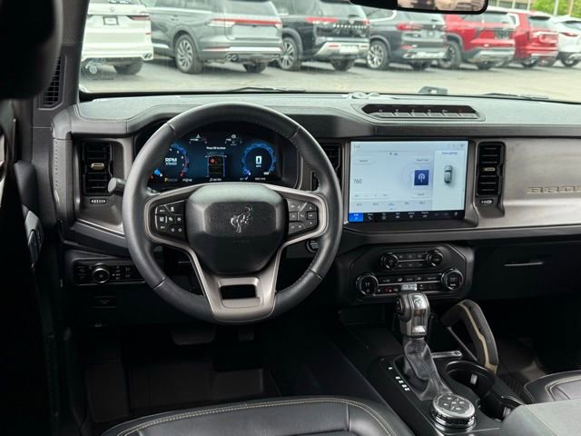 Used 2025 Ford Bronco Badlands AWD/4WD image 8
